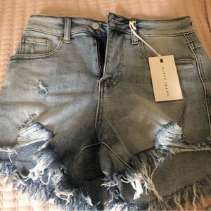 Risen Jean shorts size small new
